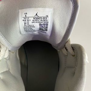 Air Jordan1, great condition. My daughter over grown them.